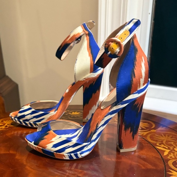 NWOT Zara Orange/Blue Silk 4” Heels w/ankle strap Size38/8 MSRP $130 - Picture 7 of 10